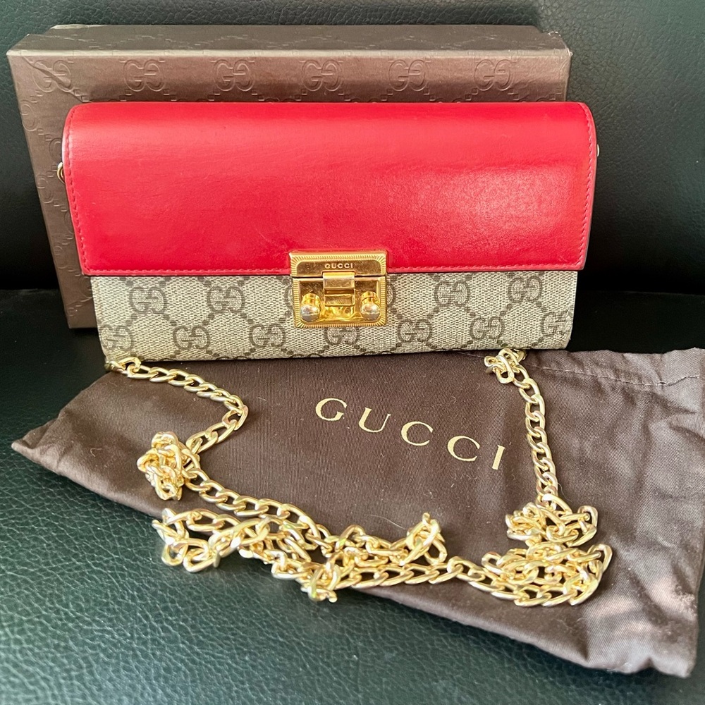 GUC Gucci GG Canvas Red with Purple interior and Push-lock Long Wallet